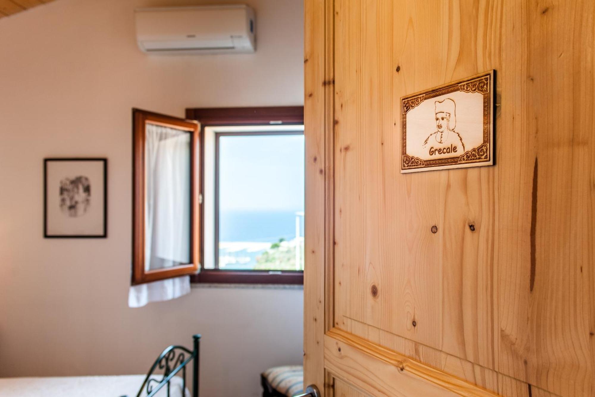 La Casa Di Mannazzotta 2 Bed and Breakfast Castelsardo Εξωτερικό φωτογραφία