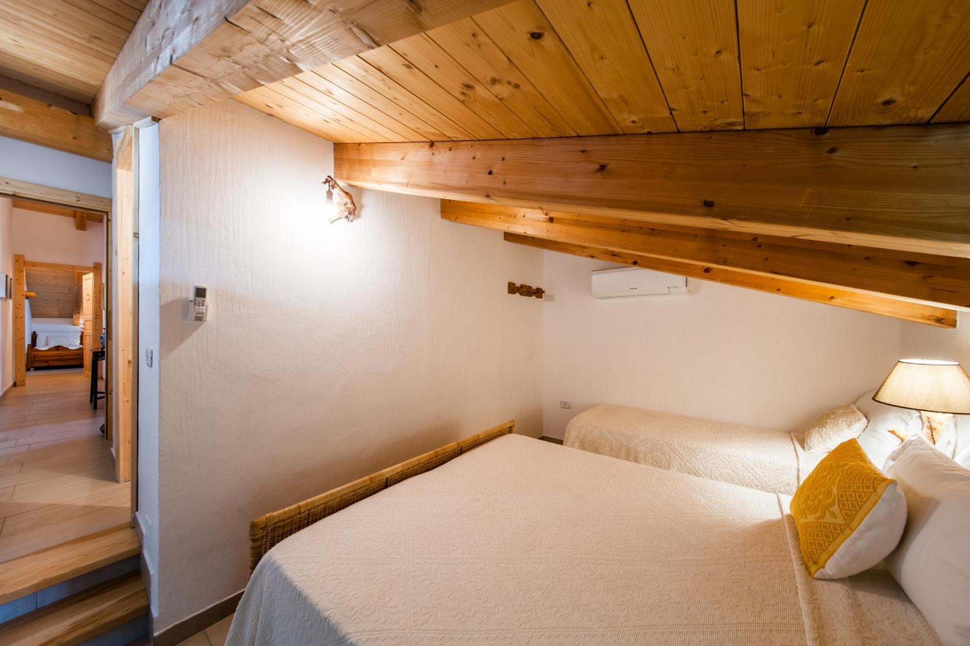 La Casa Di Mannazzotta 2 Bed and Breakfast Castelsardo Εξωτερικό φωτογραφία